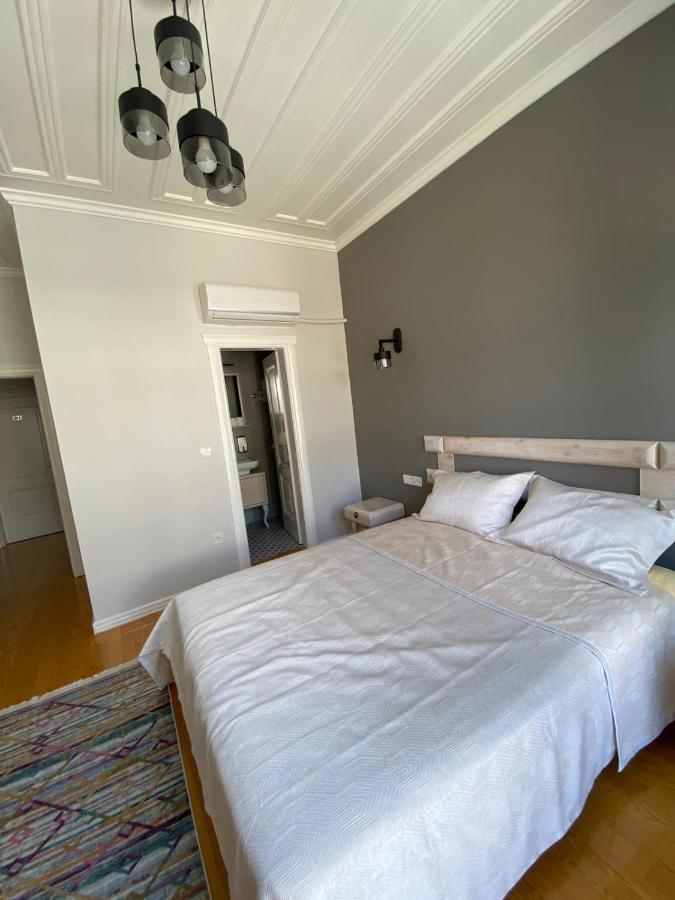 White Island Boutique Otel Adalar Esterno foto