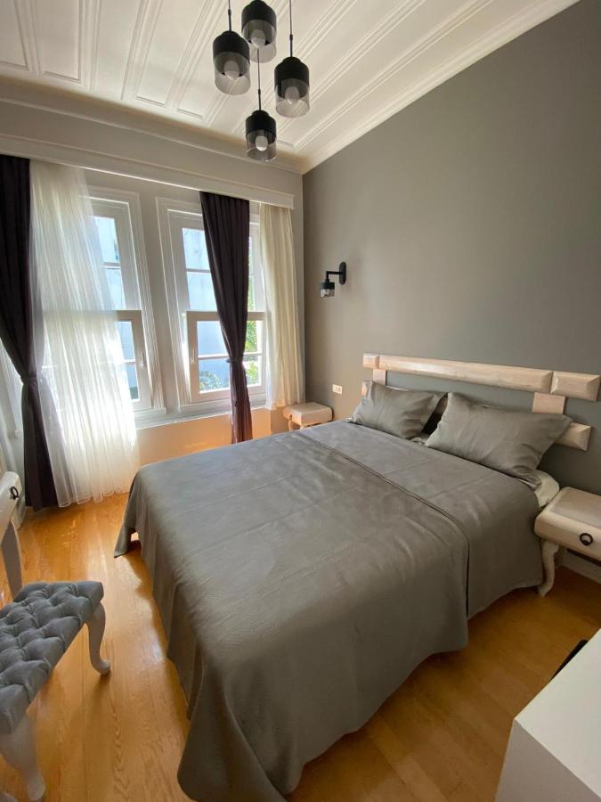 White Island Boutique Otel Adalar Esterno foto