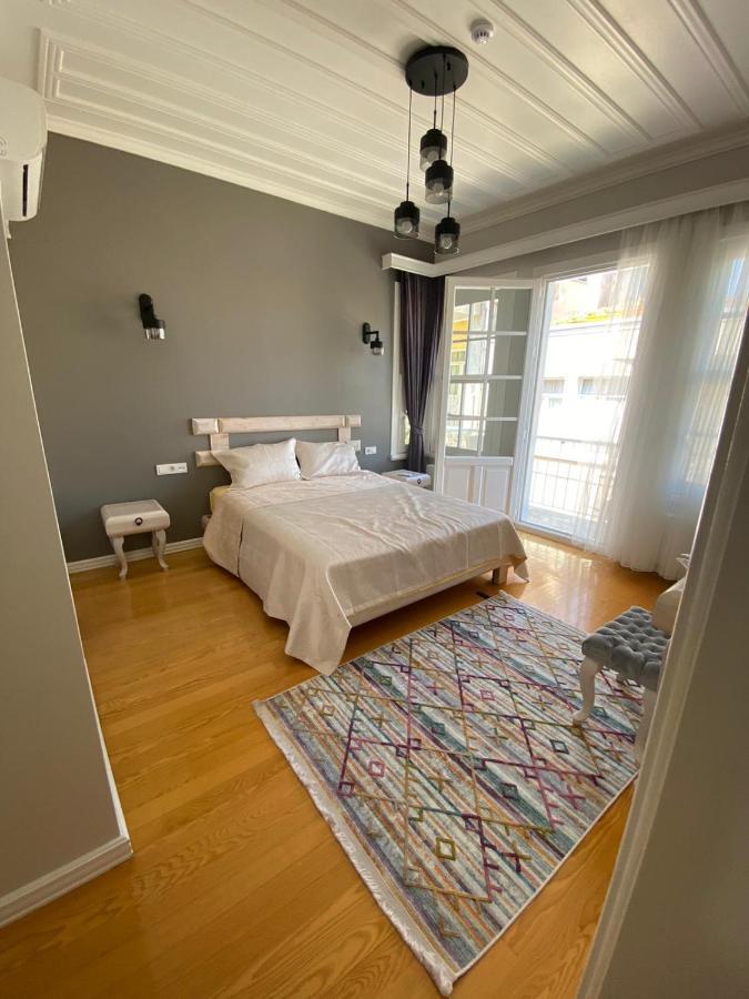 White Island Boutique Otel Adalar Esterno foto