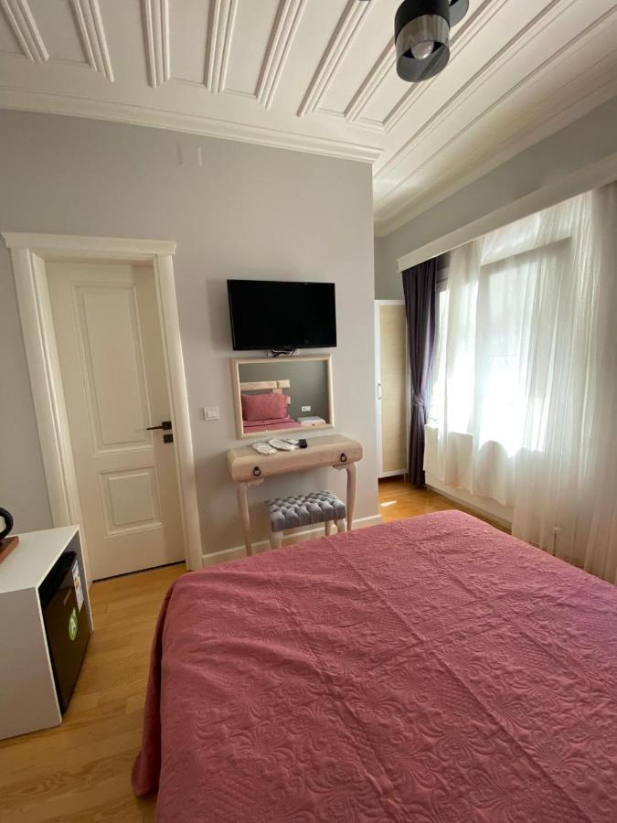 White Island Boutique Otel Adalar Esterno foto